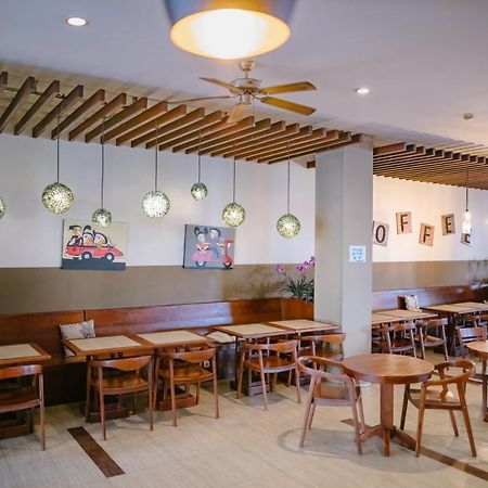 Biz Hotel Ambon Dış mekan fotoğraf