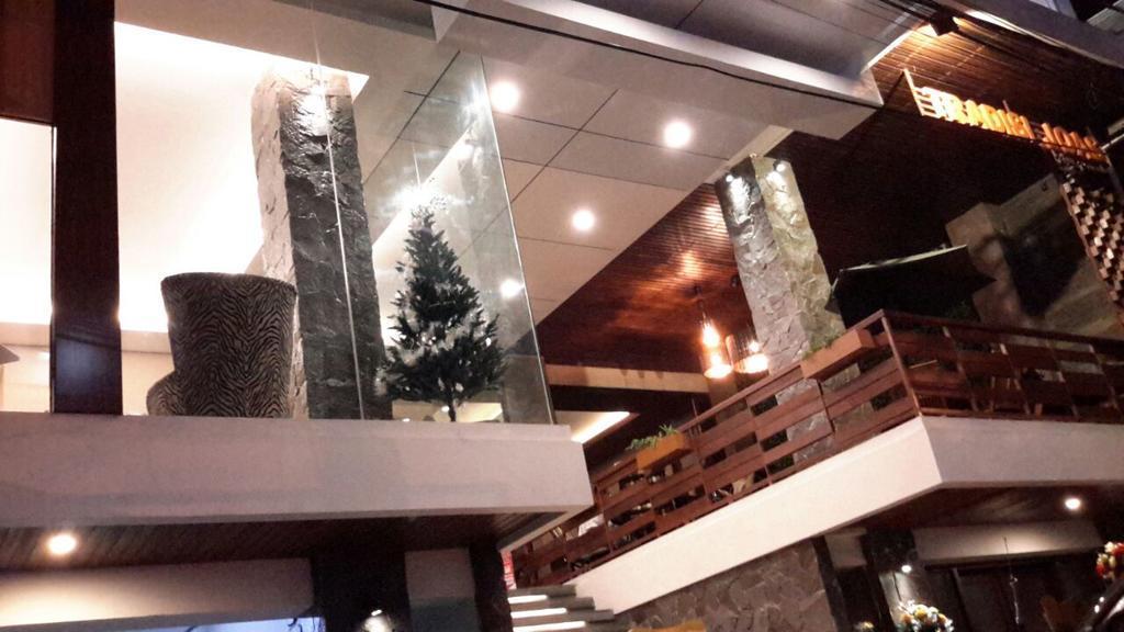 Biz Hotel Ambon Dış mekan fotoğraf