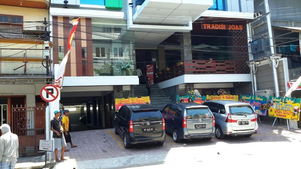 Biz Hotel Ambon Dış mekan fotoğraf