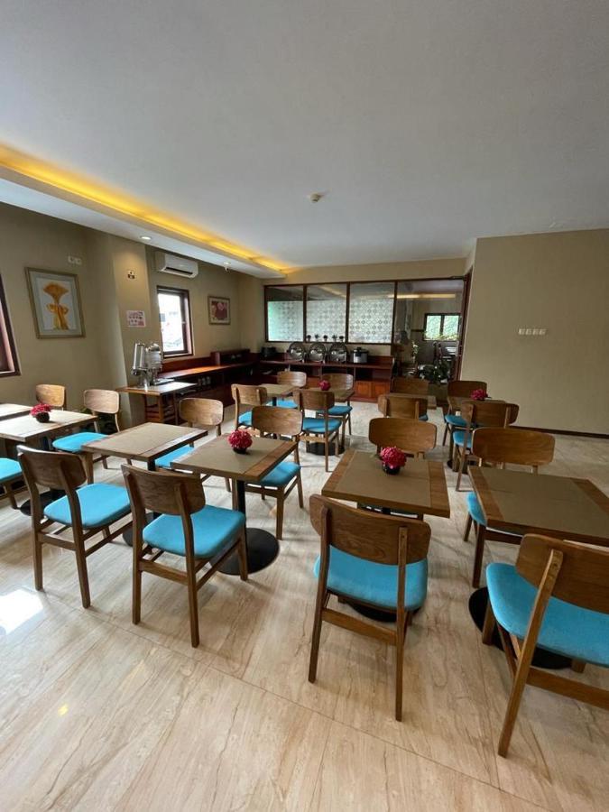 Biz Hotel Ambon Dış mekan fotoğraf