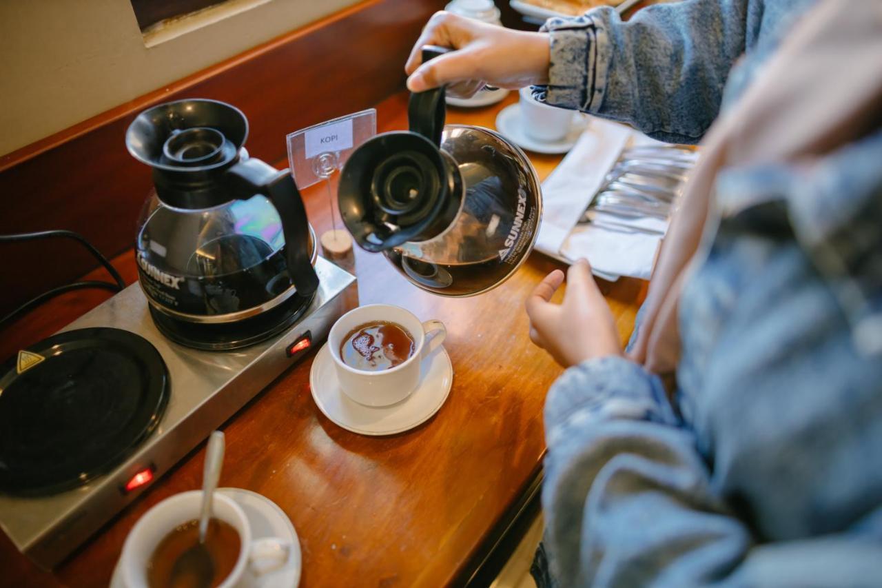 Biz Hotel Ambon Dış mekan fotoğraf