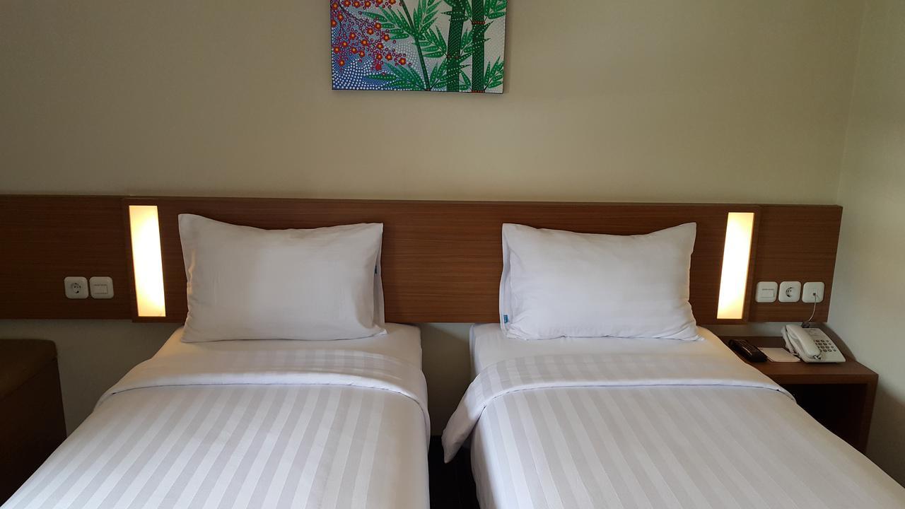 Biz Hotel Ambon Dış mekan fotoğraf