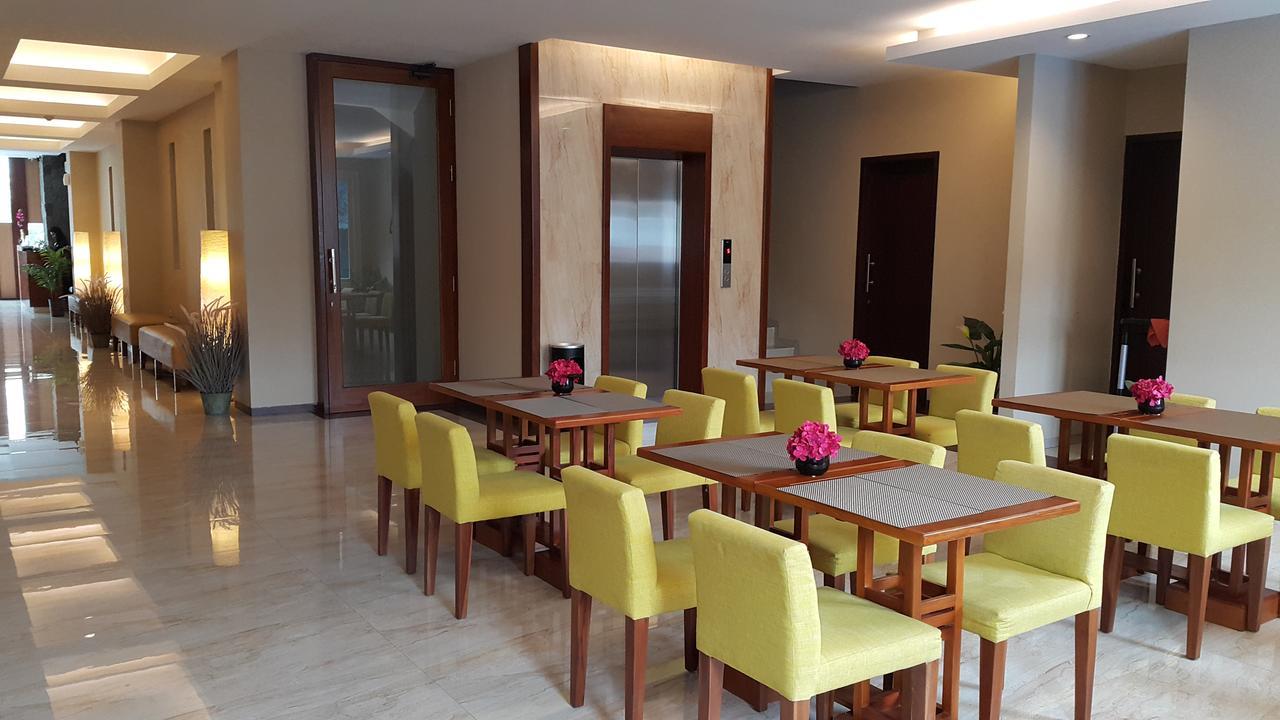 Biz Hotel Ambon Dış mekan fotoğraf