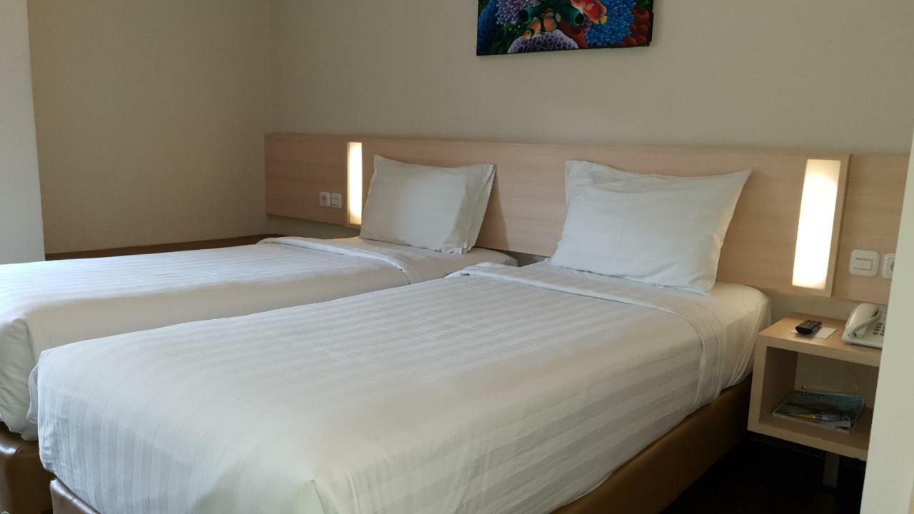 Biz Hotel Ambon Dış mekan fotoğraf